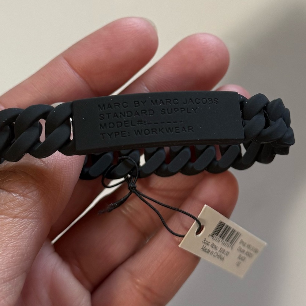 Marc Jacobs Silicone Bracelet Black - Picture 6 of 7